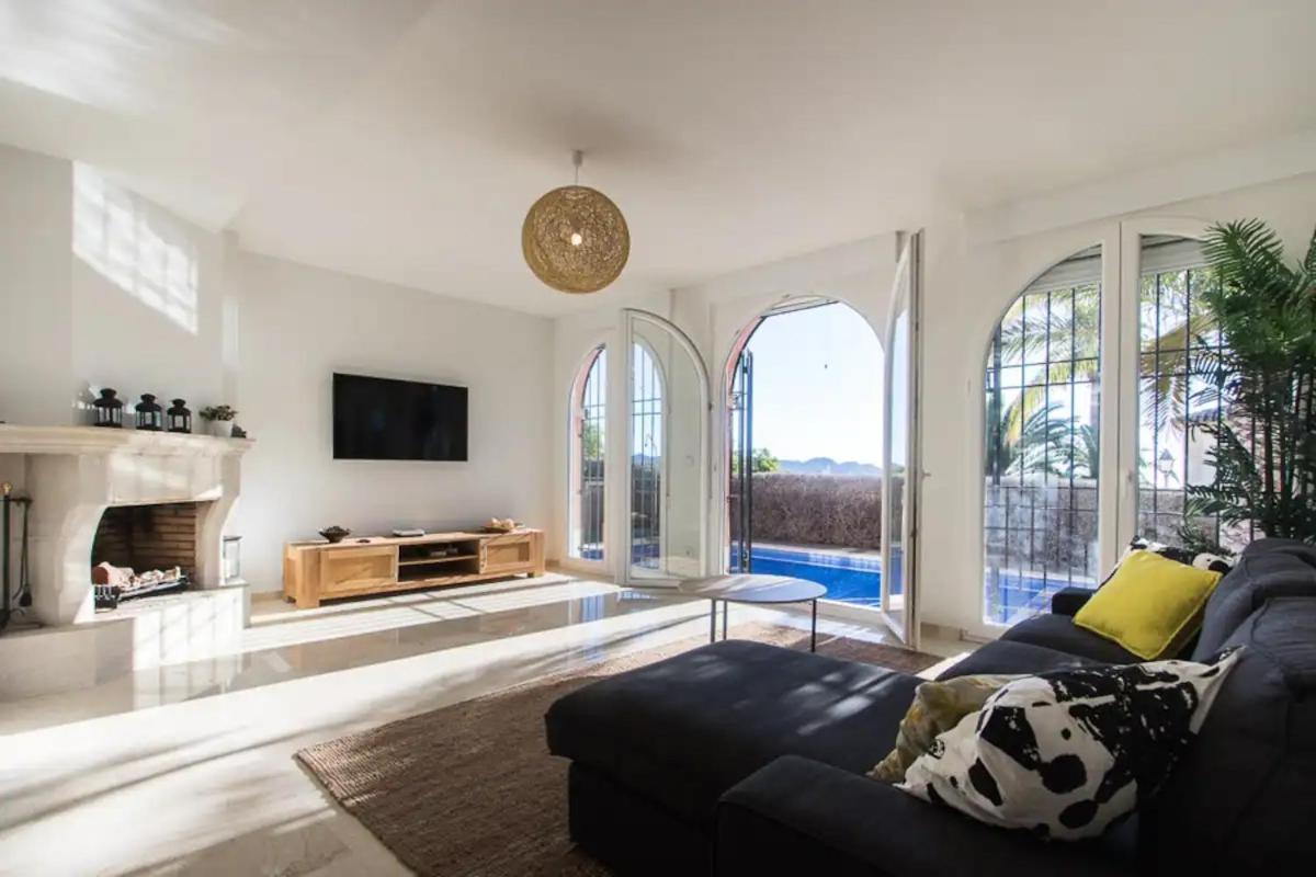 Asia Gardens Villa With Private Pool In Benidorm Cala de Finestrat Bagian luar foto