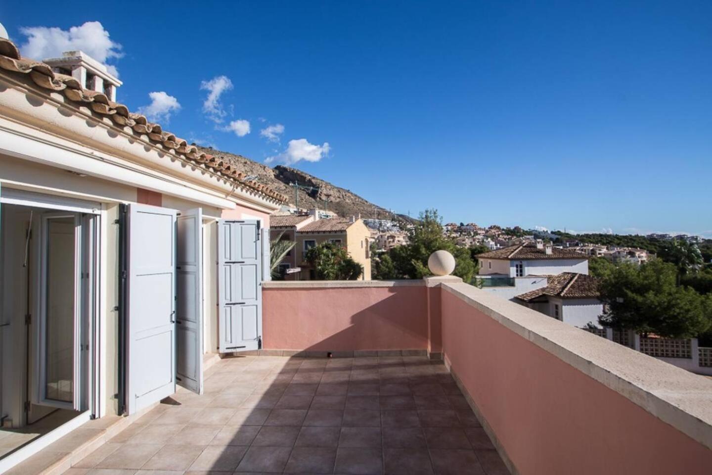Asia Gardens Villa With Private Pool In Benidorm Cala de Finestrat Bagian luar foto